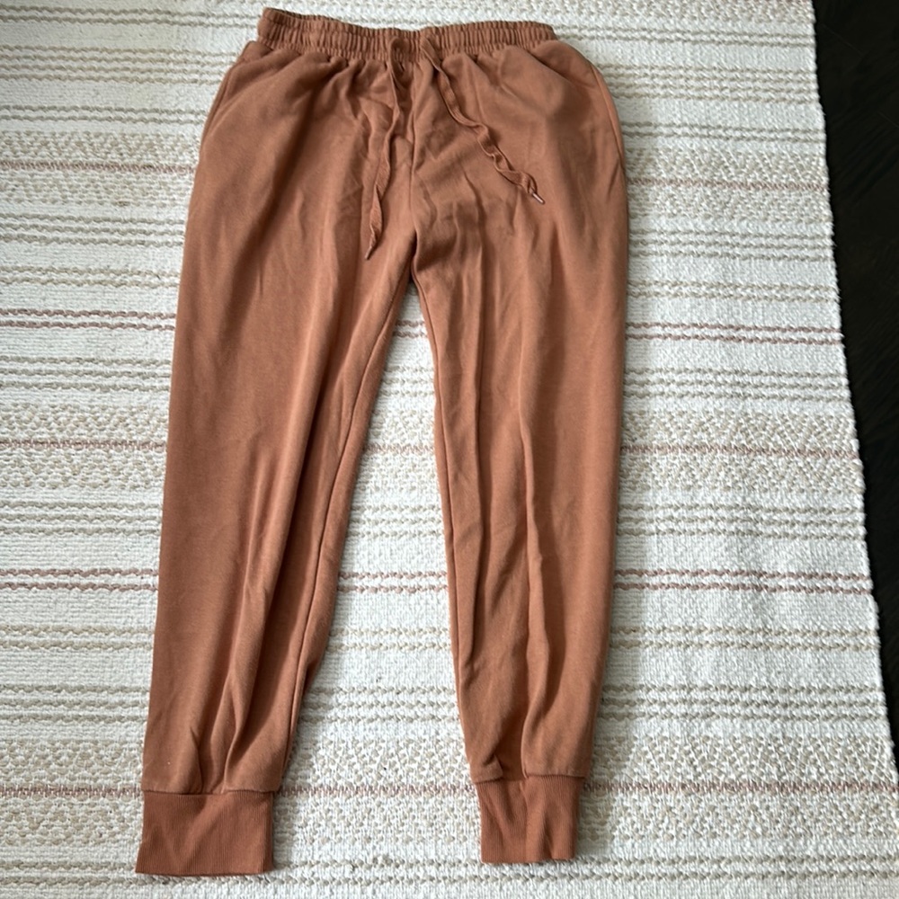 terracotta sweatpants very cozy